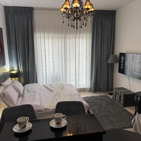 Great View, Dubai Sportcity, Parking Included, Nice Apartments Dış mekan fotoğraf