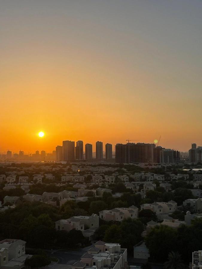 Great View, Dubai Sportcity, Parking Included, Nice Apartments Dış mekan fotoğraf