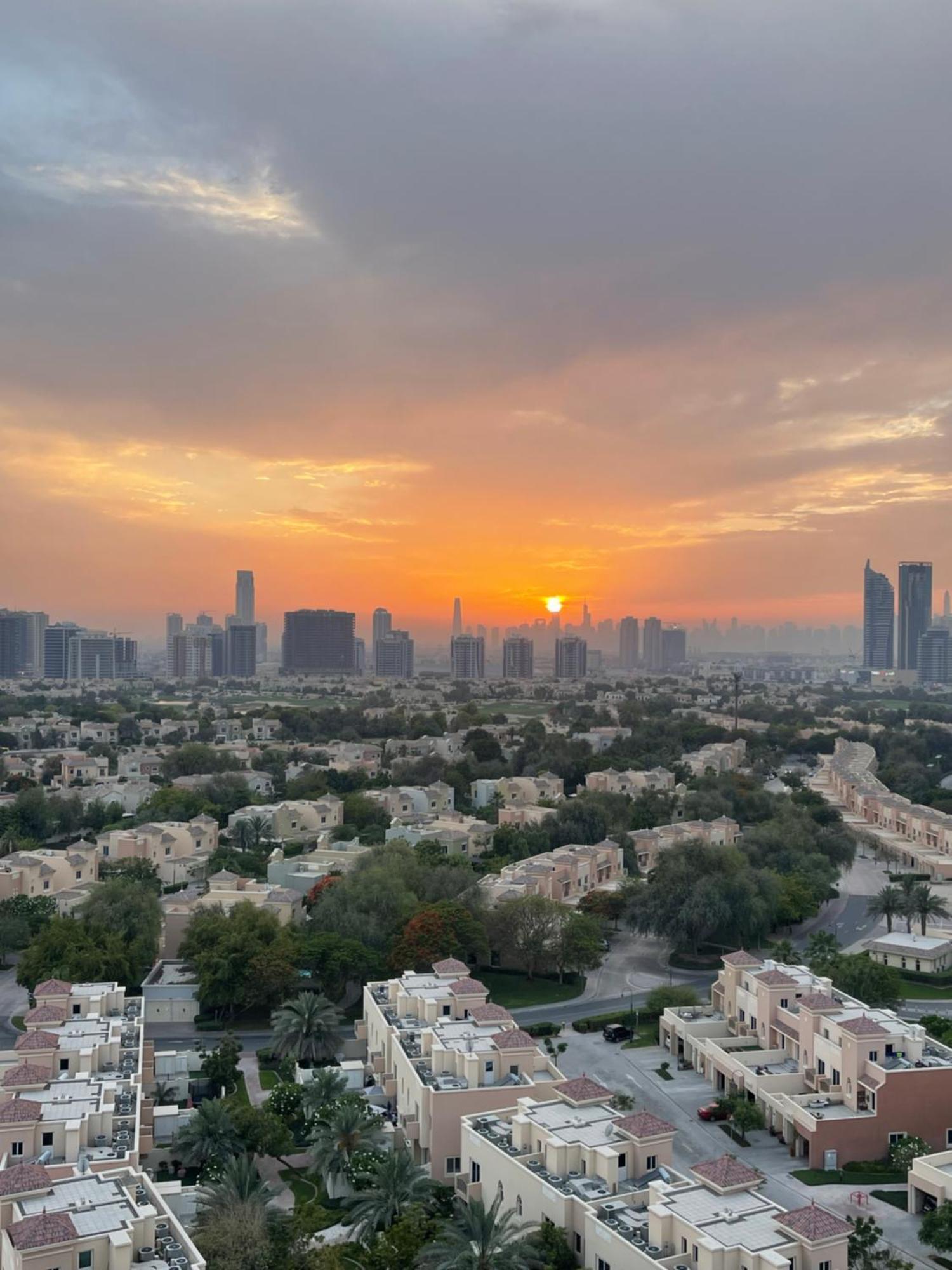 Great View, Dubai Sportcity, Parking Included, Nice Apartments Dış mekan fotoğraf