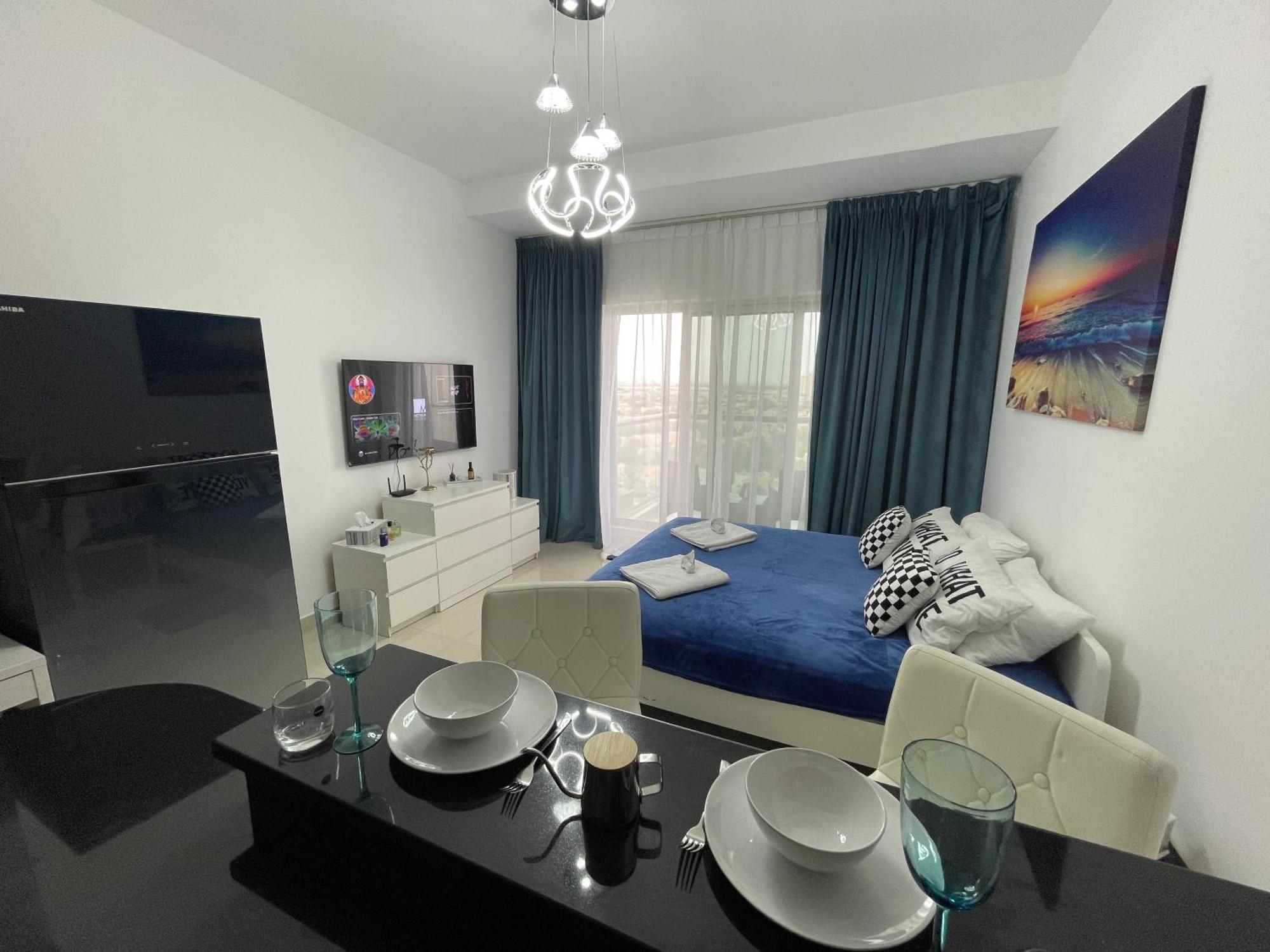 Great View, Dubai Sportcity, Parking Included, Nice Apartments Oda fotoğraf