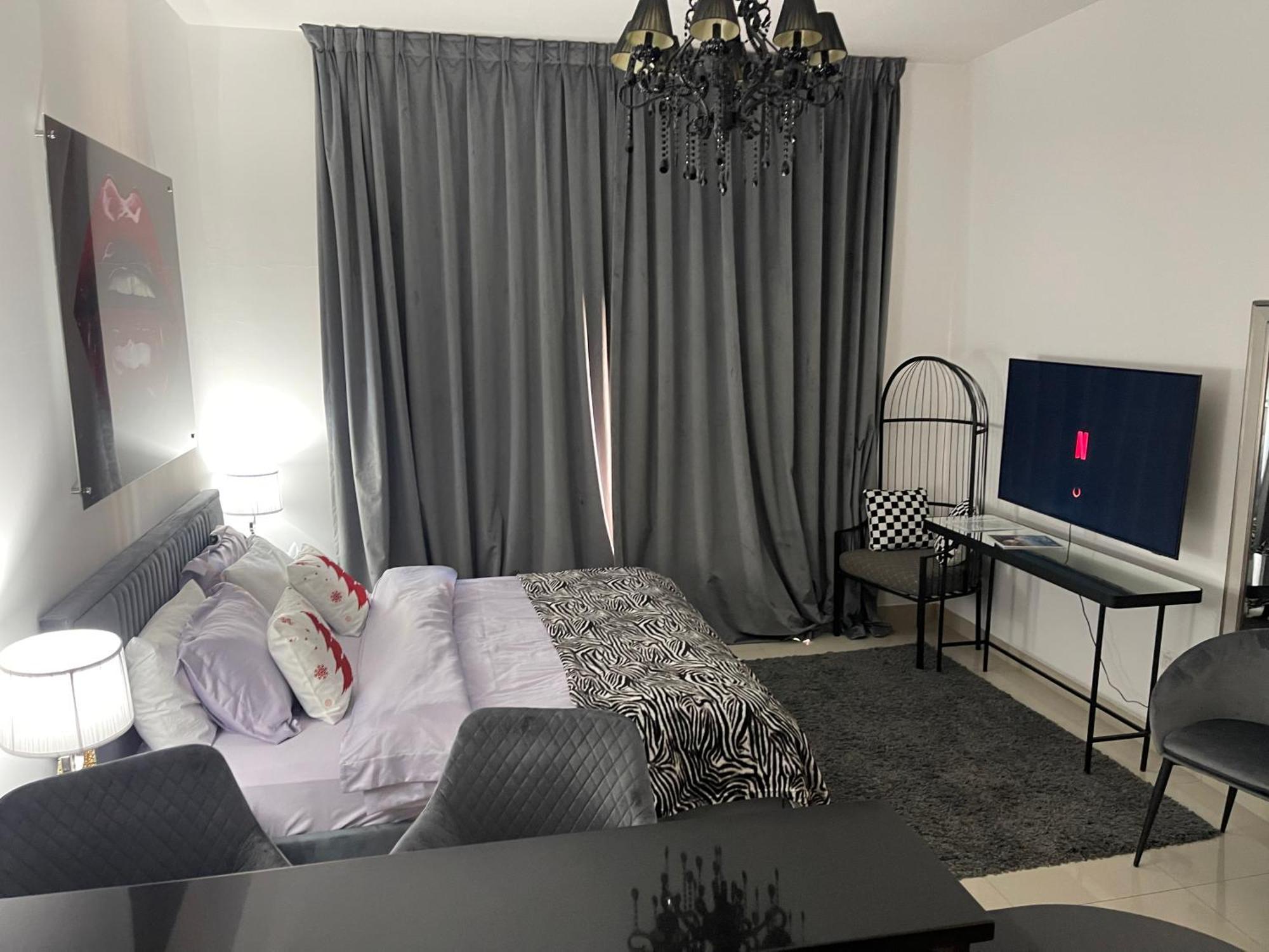 Great View, Dubai Sportcity, Parking Included, Nice Apartments Dış mekan fotoğraf